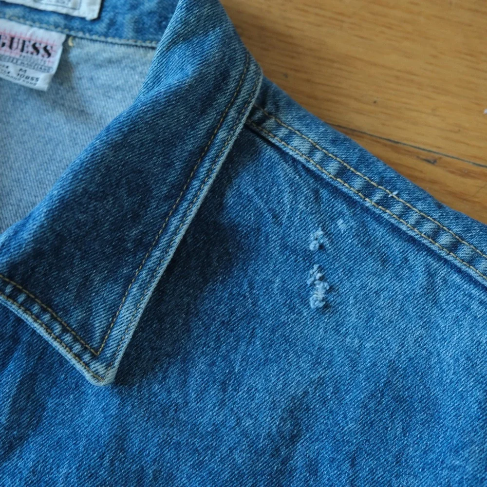 Guess Denim Jacket Mens Blue Distressed 90s Streetwear Size M Trucker Jacket